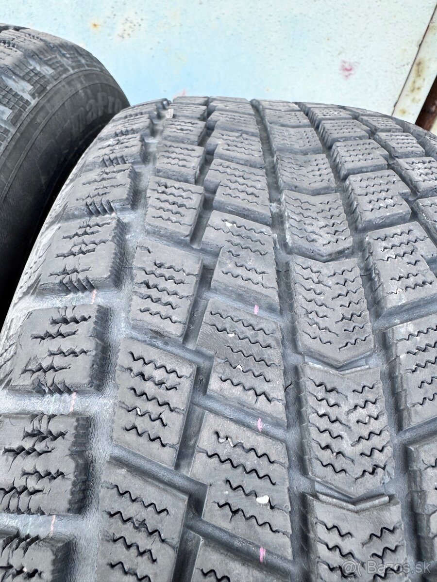 Zimné pneumatiky 235/55R17 Hankook 6,5mm - 5