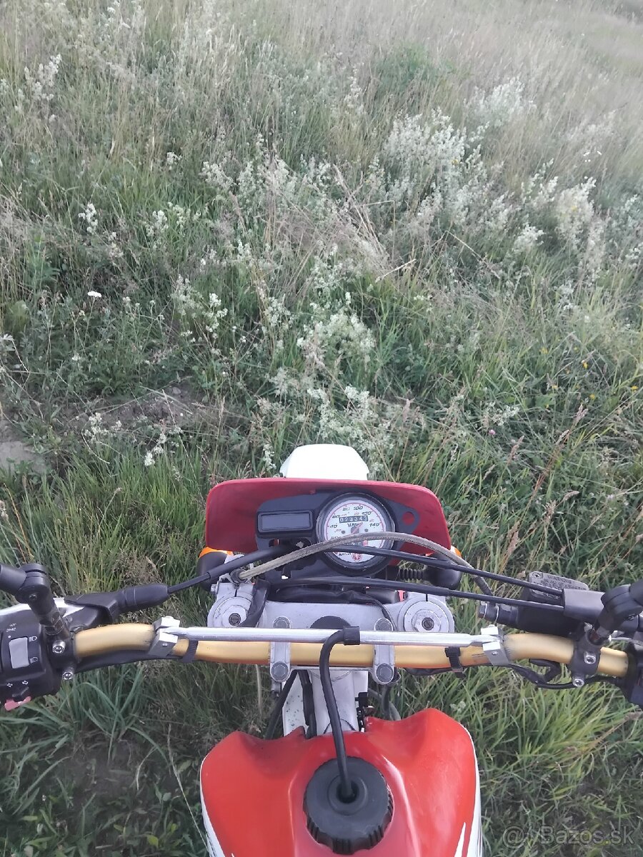 Yamaha TTR600