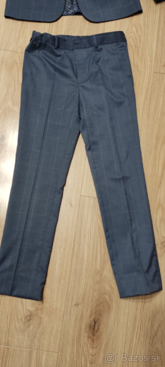 Chlapčenský oblek 146 a biela košeľa veľkosť 146 - 5