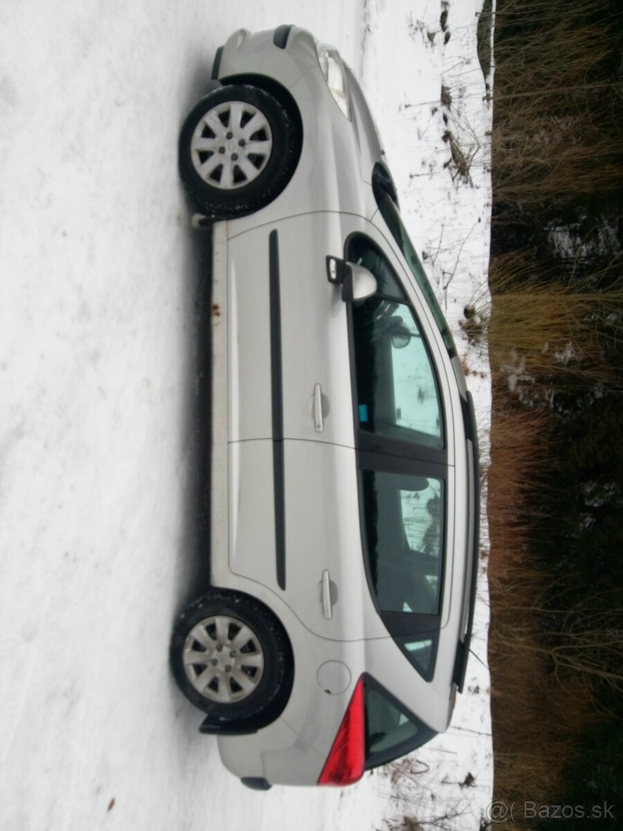 PEUGEOT 207sw - 5