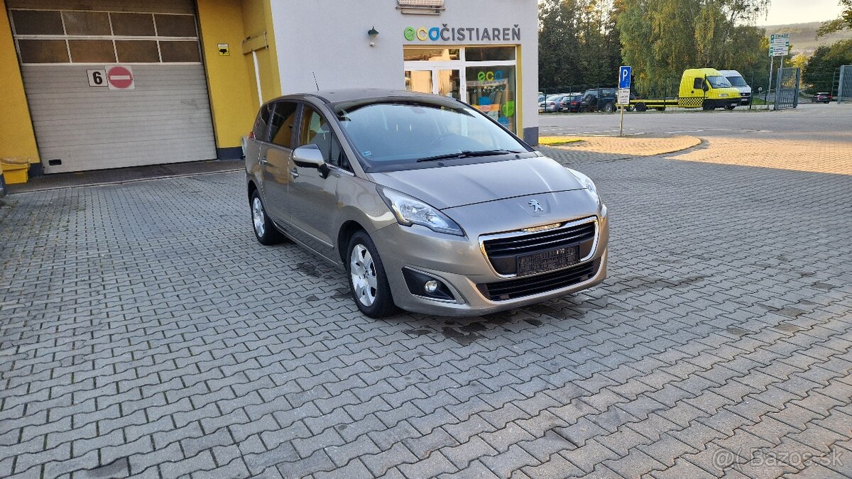 PEUGEOT 5008 1.6HDI M6 7Miest - 5