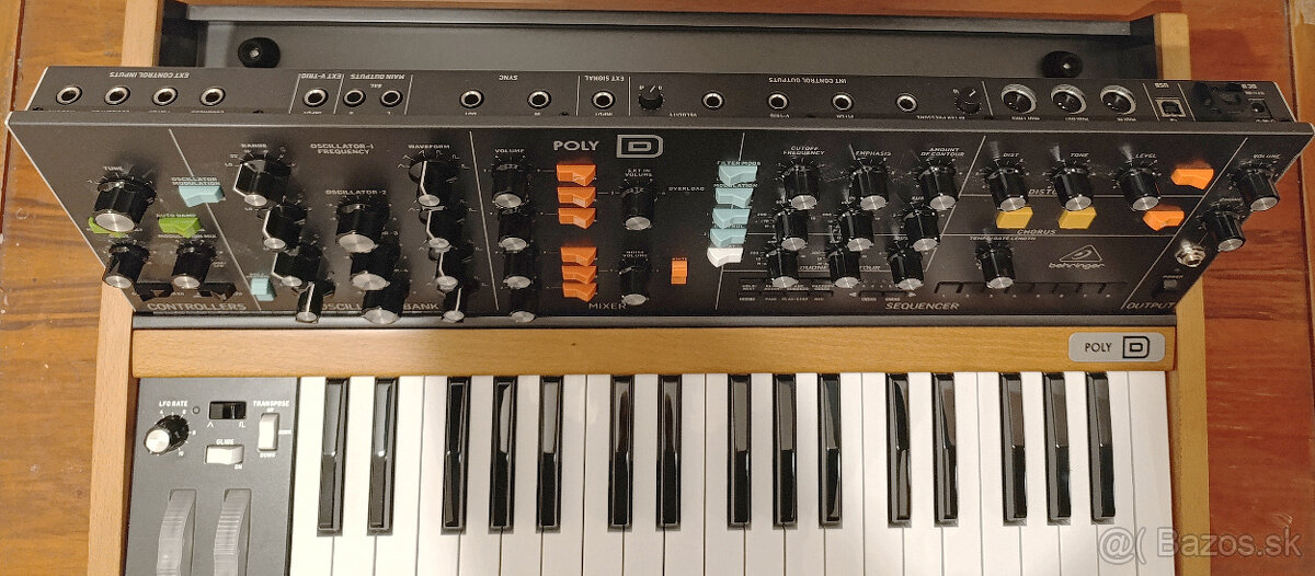 PREDÁM "MOOG" BEHRINGER POLY D STAV NOVÝ - 5