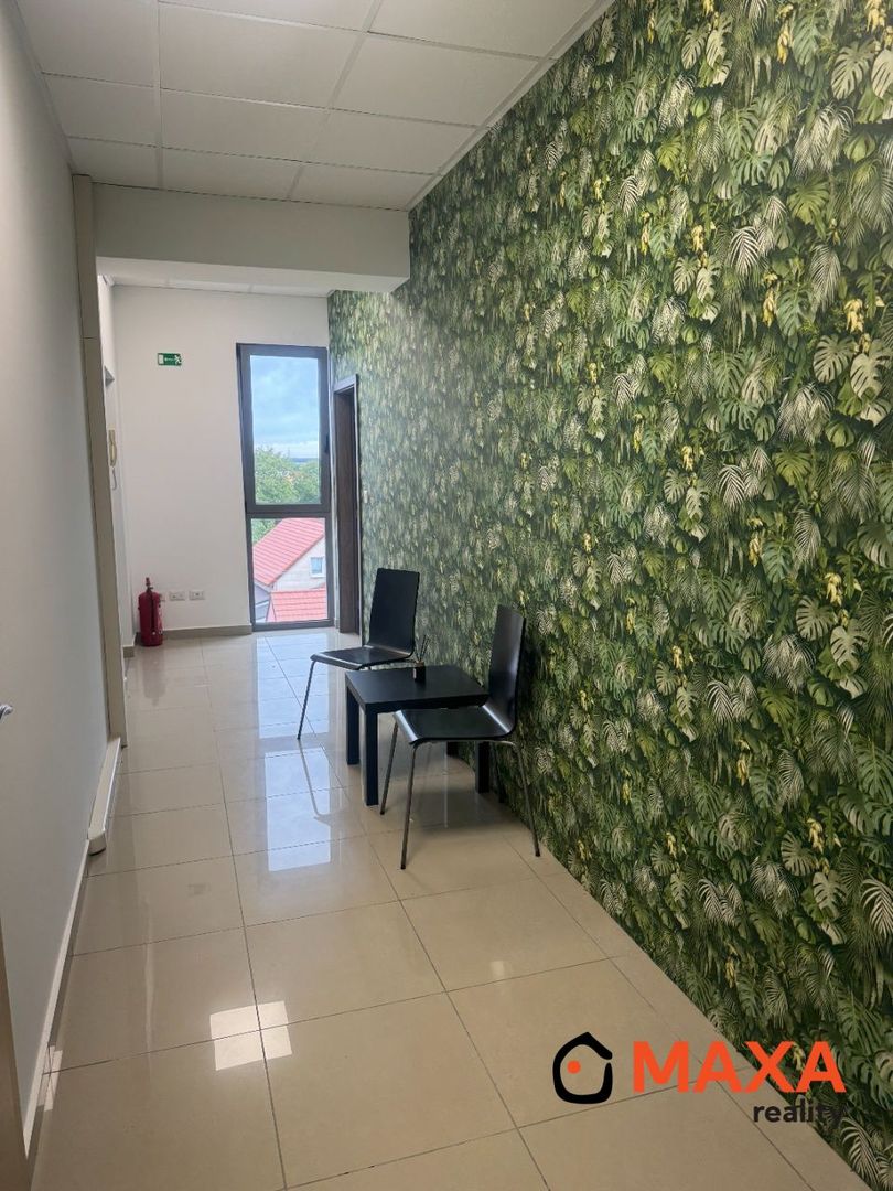 PRENÁJOM kancelárskych priestorov, centrum HURBANOVA, Senica - 5