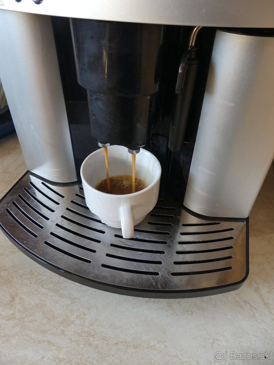 Delonghi Magnifica vo vybornom stave, plne funcny - 5