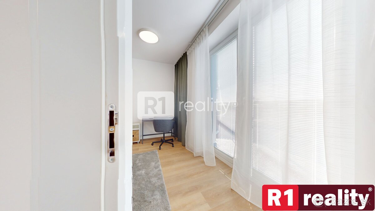 Jedinečný 2 izbový byt 53,2 m2 +2 x balkón, parking, Piešťan - 5