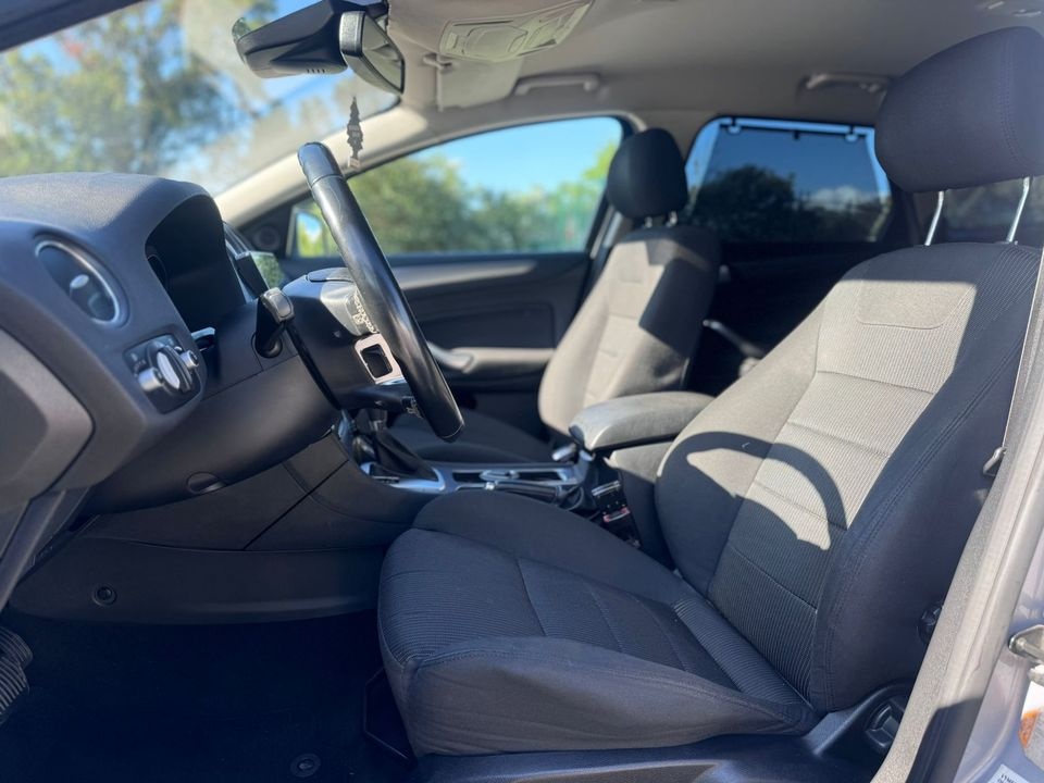 Výnimočný stav, Ford Mondeo MK4 2.0 TDCi kombi automat - 5