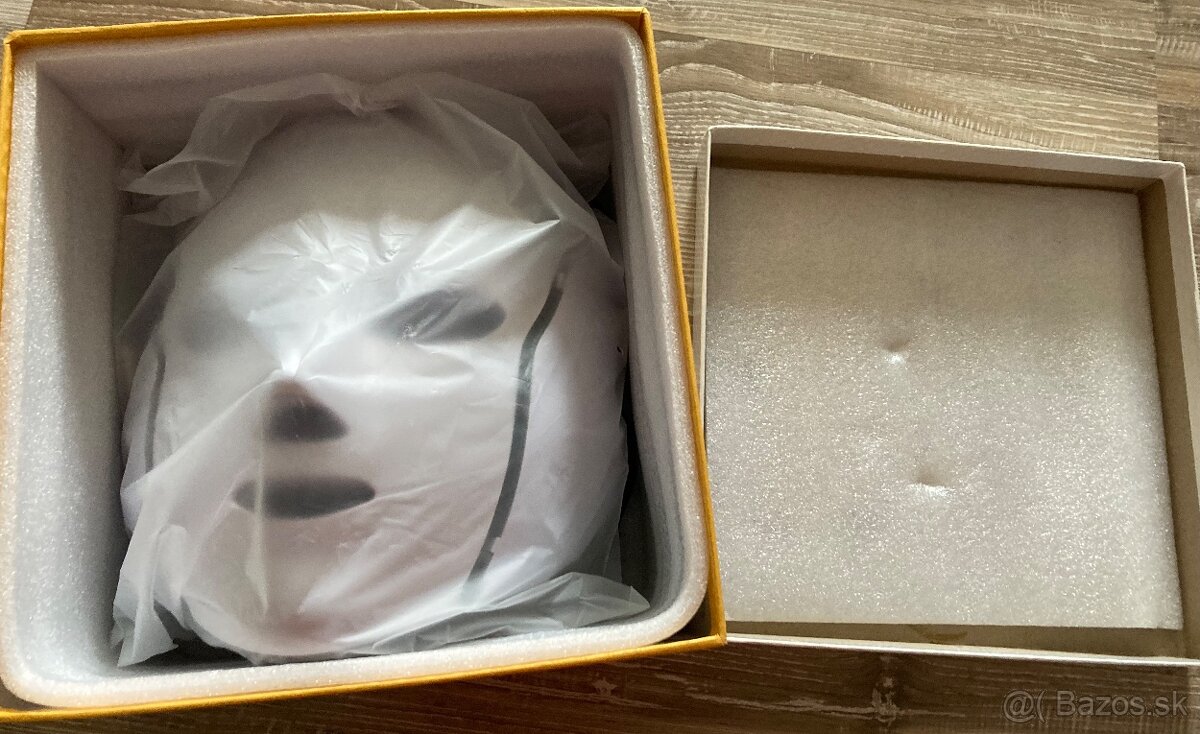 Ošetrujúca Led maska na tvár a krk/Nová - 5