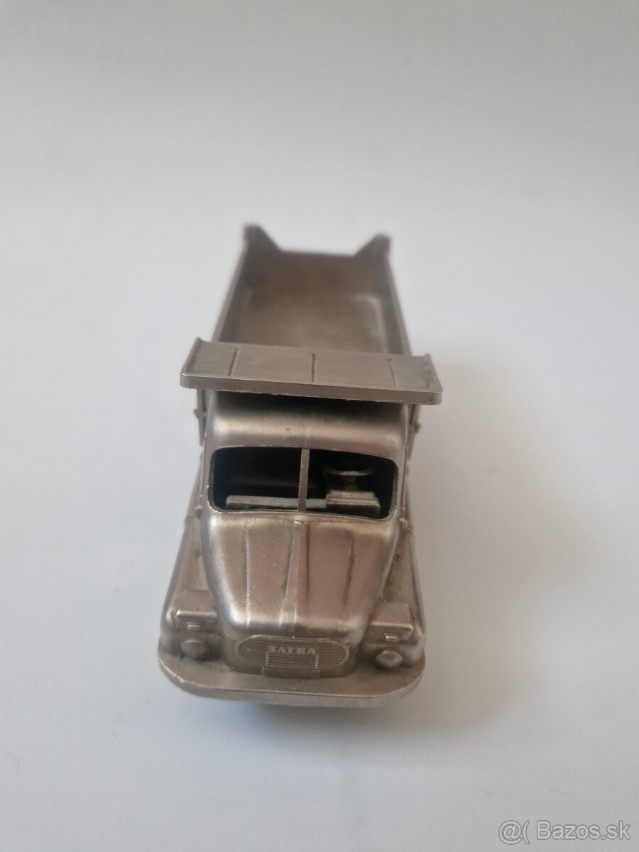 TATRA 148 -kovový model - 5