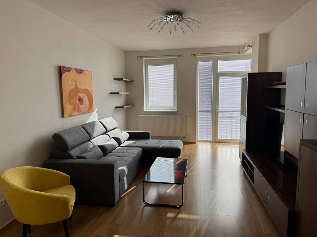 Prenájom zariadeného 2.izb. bytu - 5