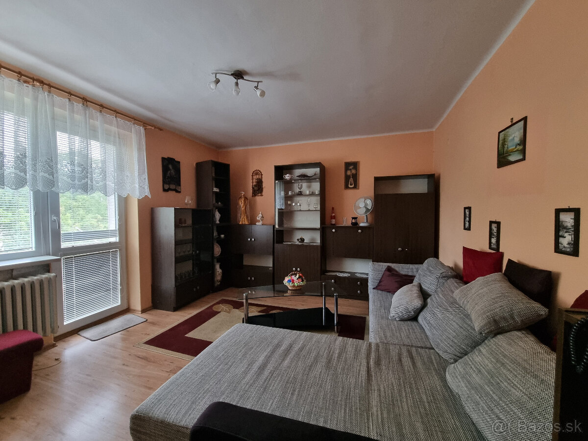 2 IZBOVÝ TEHLOVÝ BYT s BALKÓNOM 58 m2 HOLÍČ - VOĽNÝ - 5