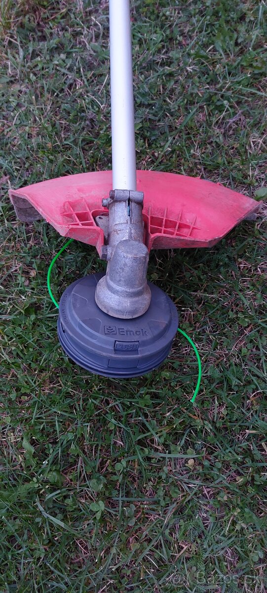 Krovinorez Oleo-Mac 735T - 5