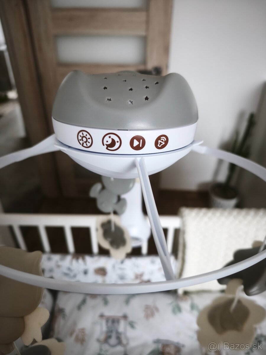 Kolotoč nad postieľku - 5