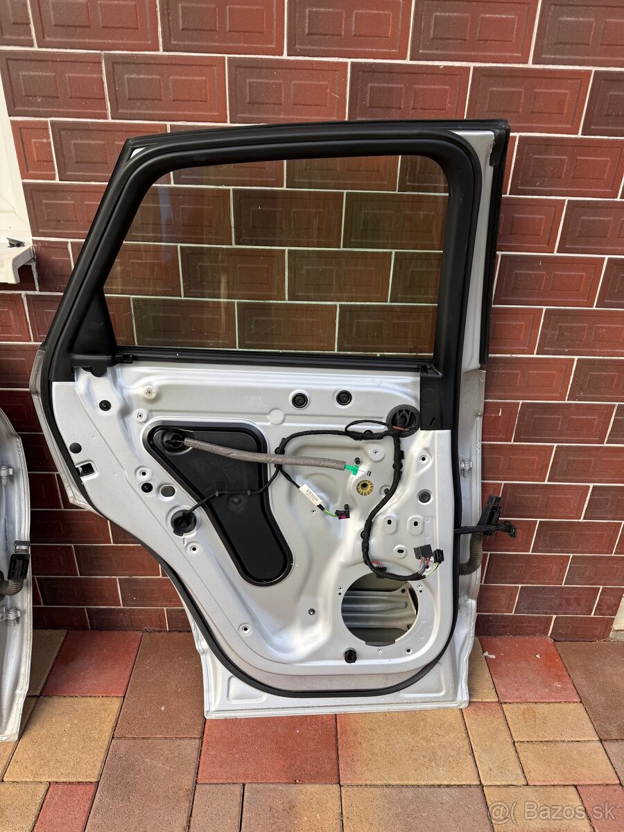 Audi Q3 2012 8u lave dvere a blatnik LX7W - 5