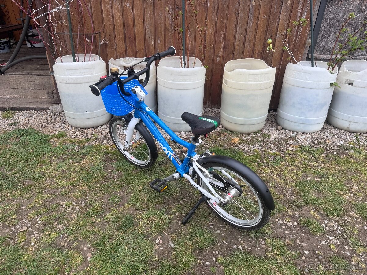 Predám detský bicykel WOOM 3 modrý s doplnkami. - 5