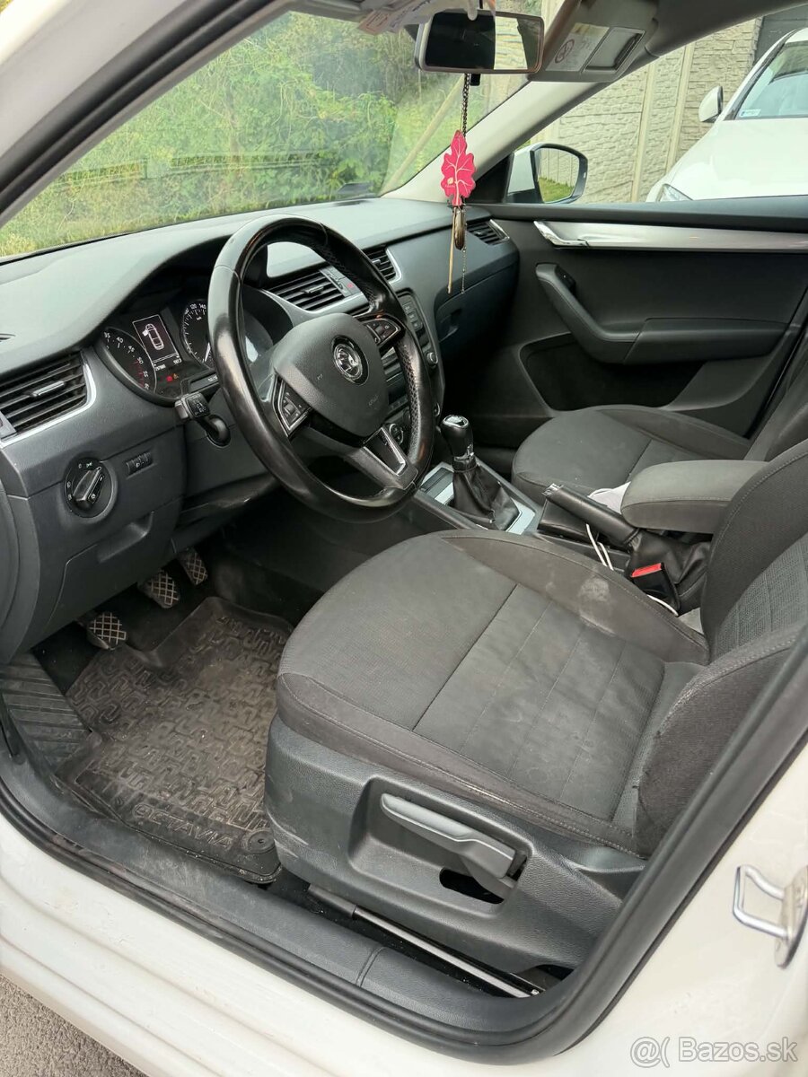Skoda Octavia - 5