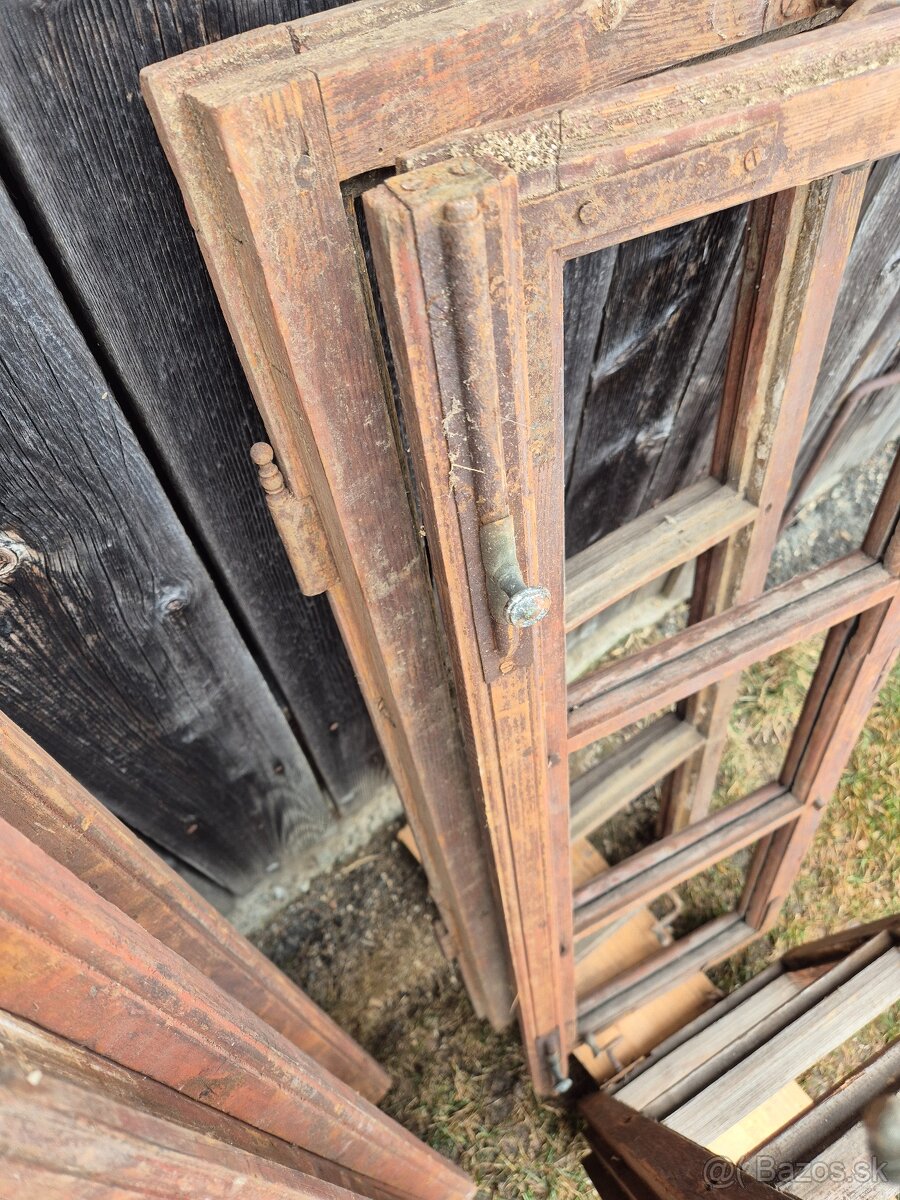 Staré drevené krídla okine - 5