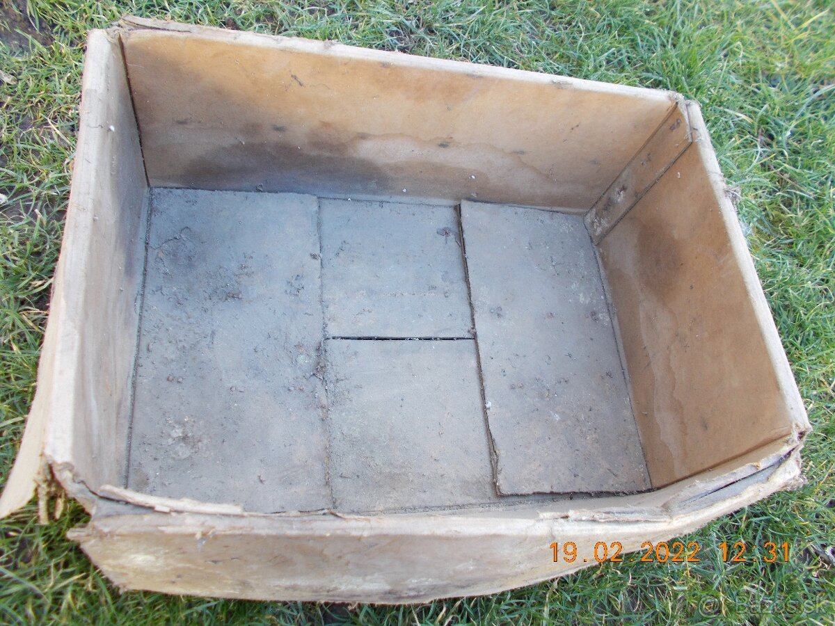 Predám 100 ročnú krabicu. - 5