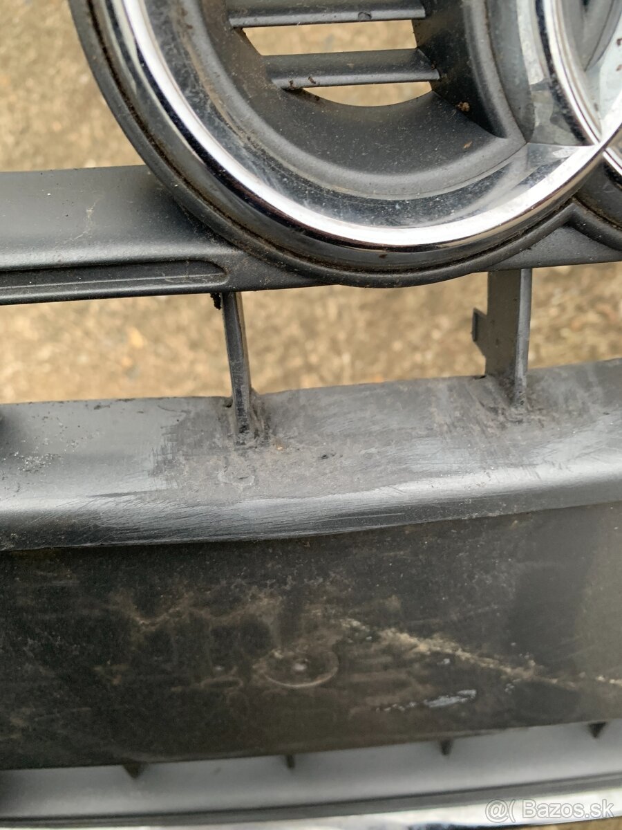 Maska 5 07-11 8T0 mrizka do nárazníku znak - 5