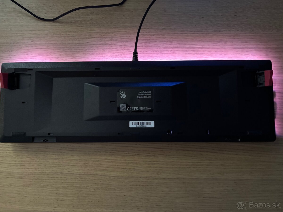 Mechanicka klavesnica a4tech - 5