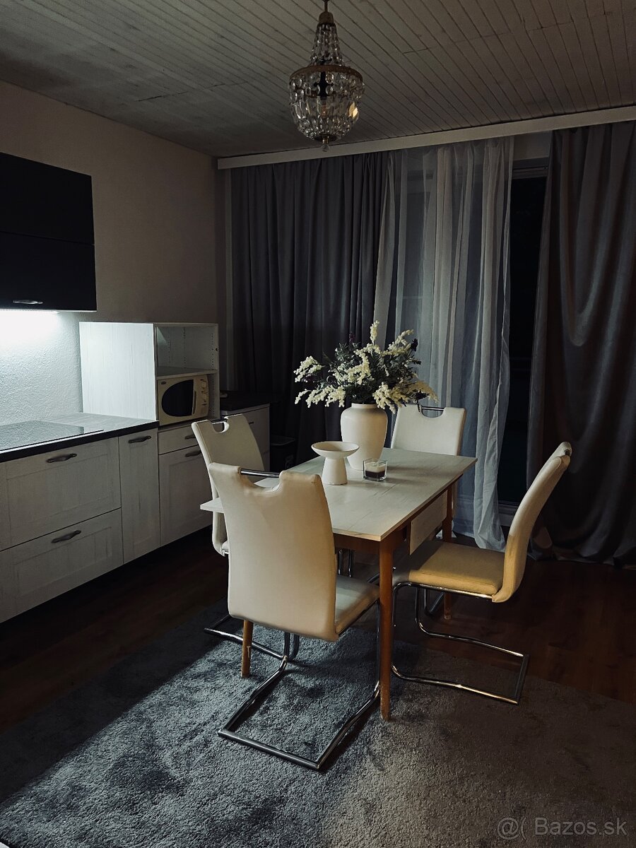 Velky dvojizbový byt na prenajom. - 5