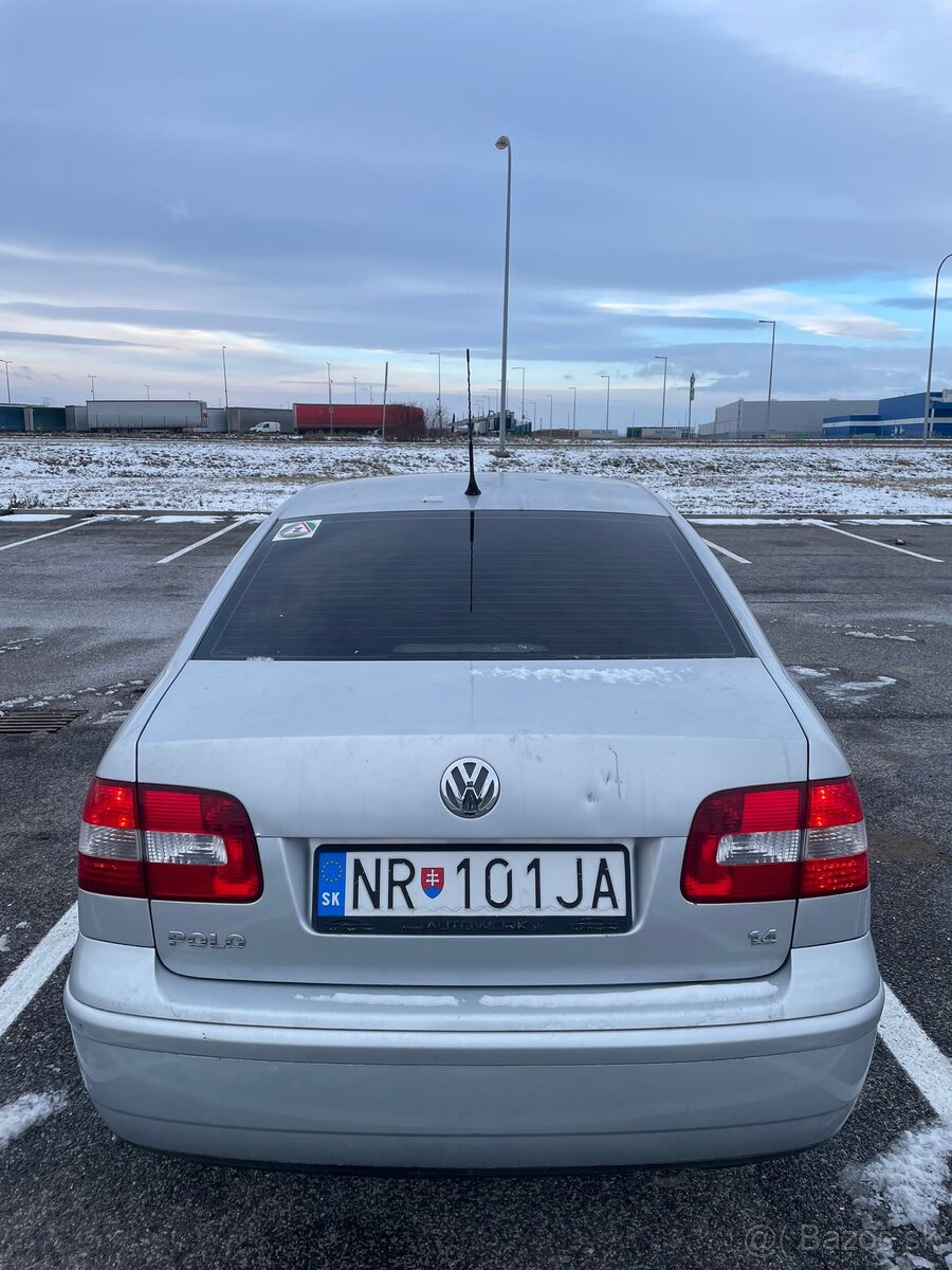 Volkswagen Polo 1.4i A/T - 5