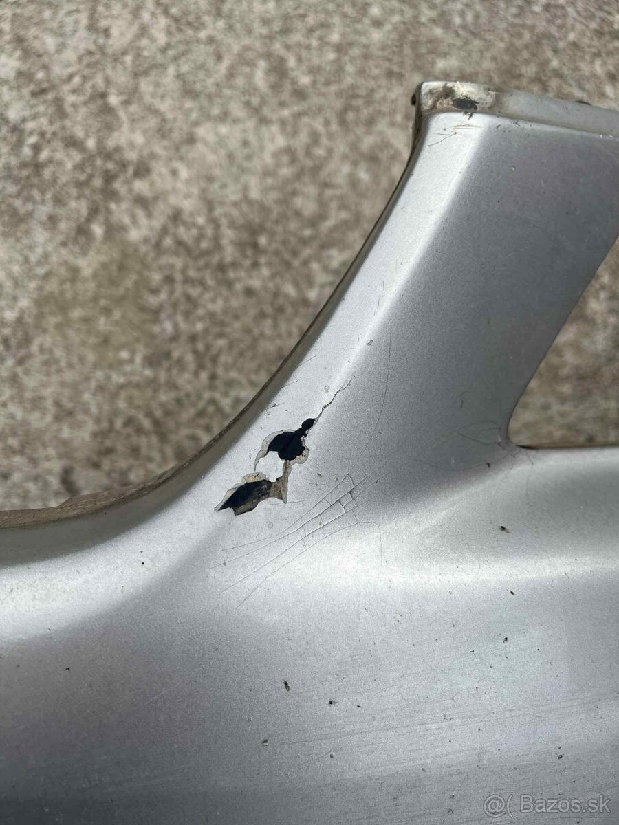 Lexus is200 predný nárazník plus hmlovky - 5