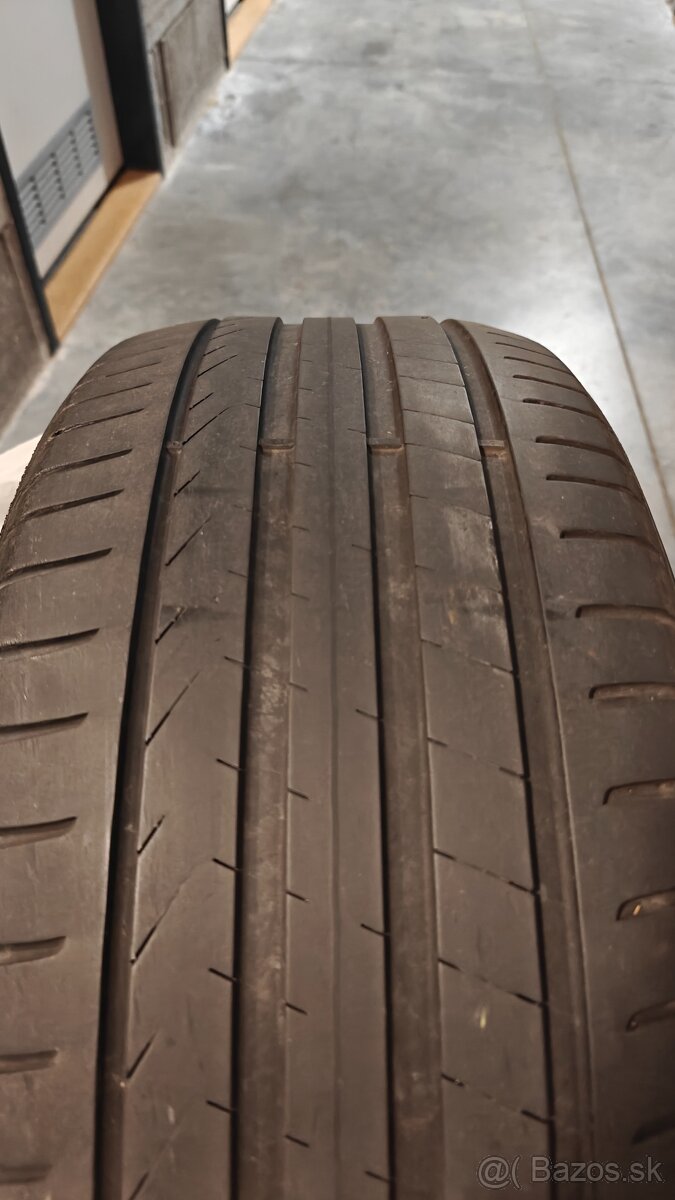 Letne pneu sada Pirelli SCORPION 255/45 R19 - 5