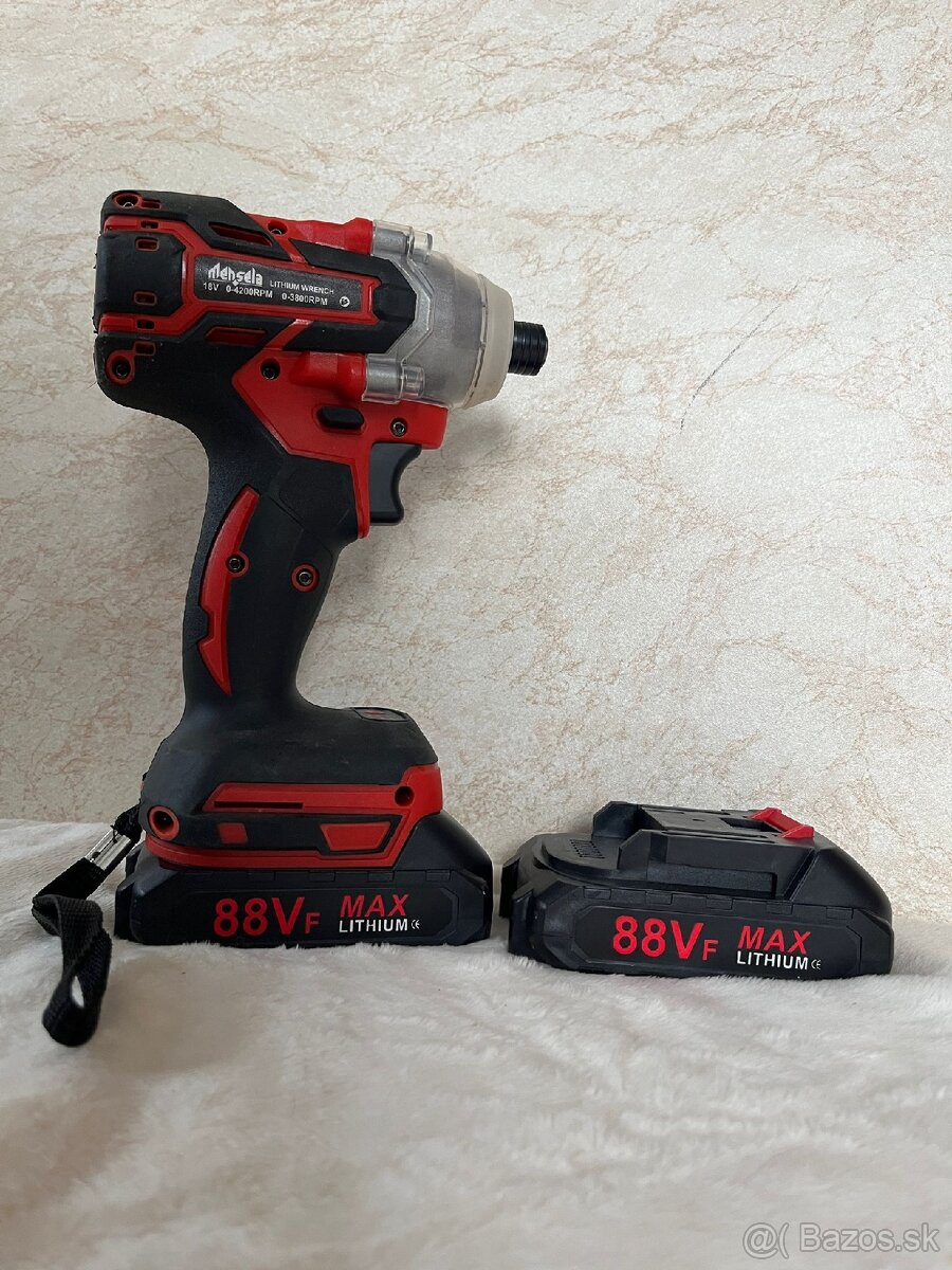 Razový uťahovak, skrutkovač Aku - 5