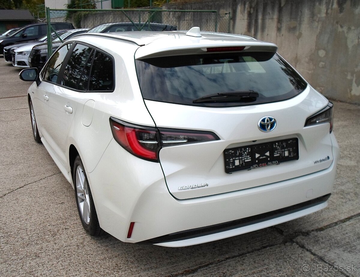 Toyota Corolla Combi 1.8 Hybrid e-CVT automat,kamera,navi,te - 5