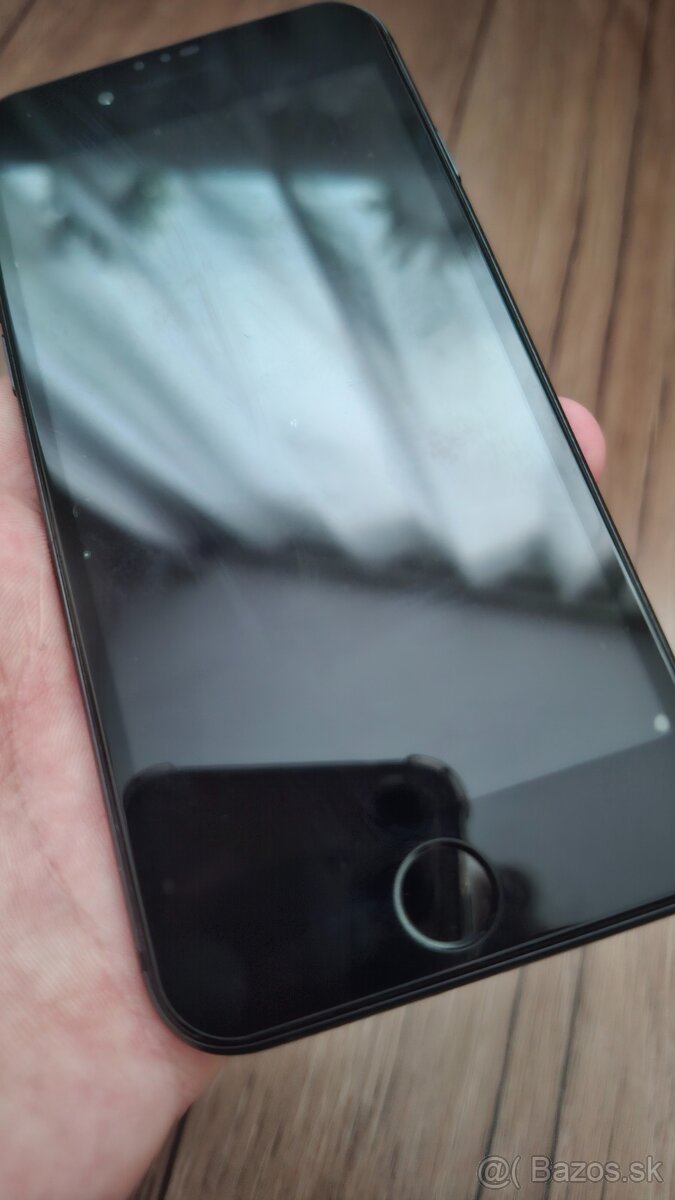 Iphone 8 64 GB Top Stav - 5
