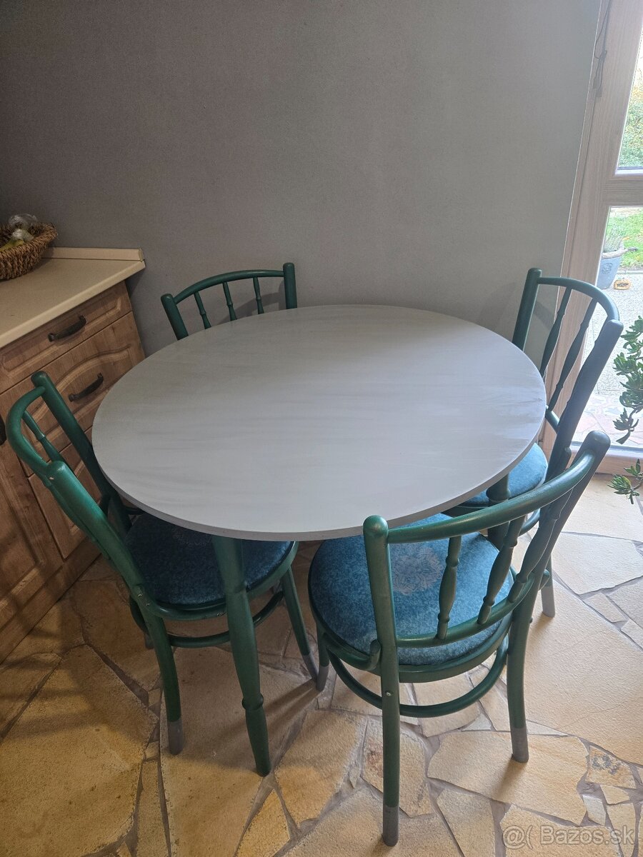 Predám stól a stoličky - 5