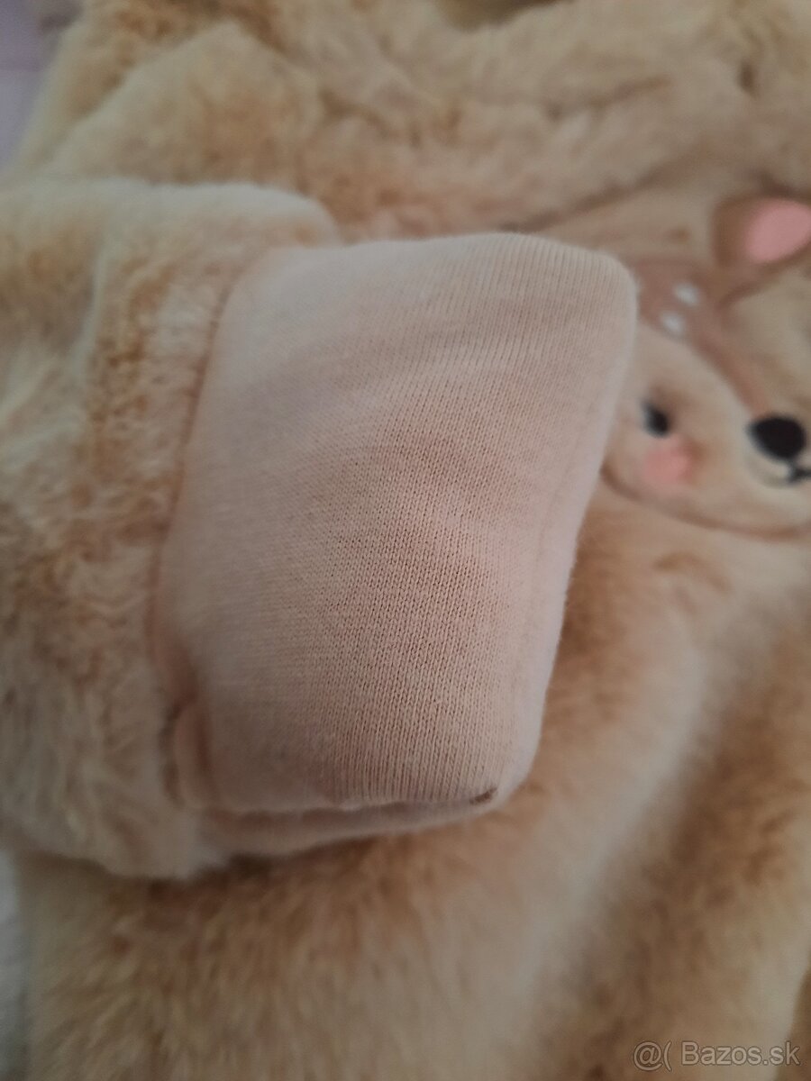 Plyšový overal, 56 - 5