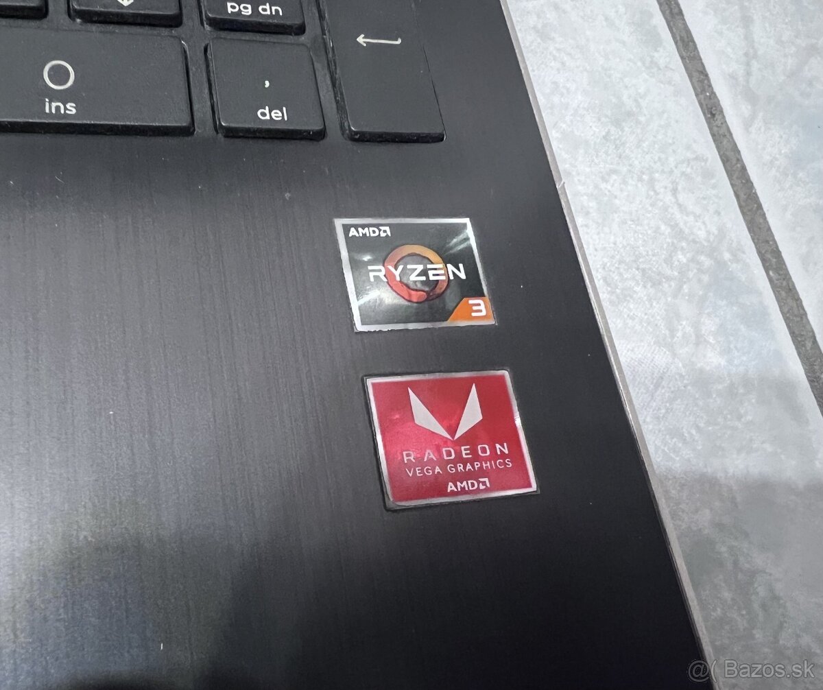 HP Ryzen 3 - 5