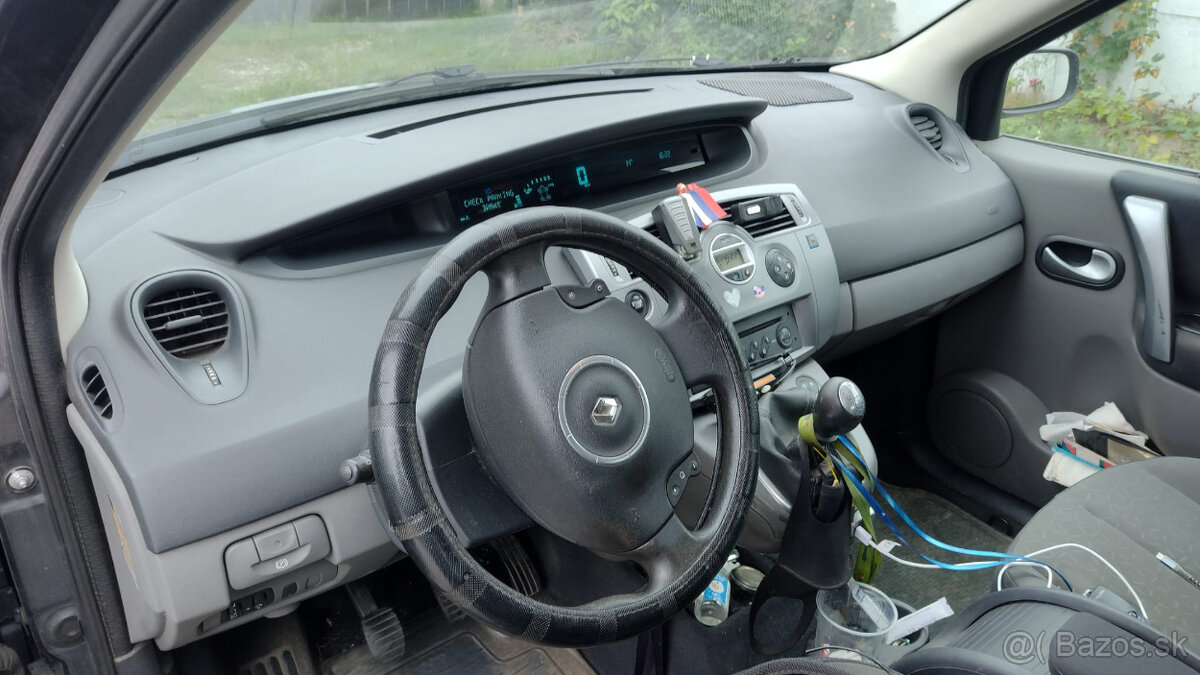 Renault Scénic 3.generácia, 1,5 dci diesel, denodenne jazden - 5