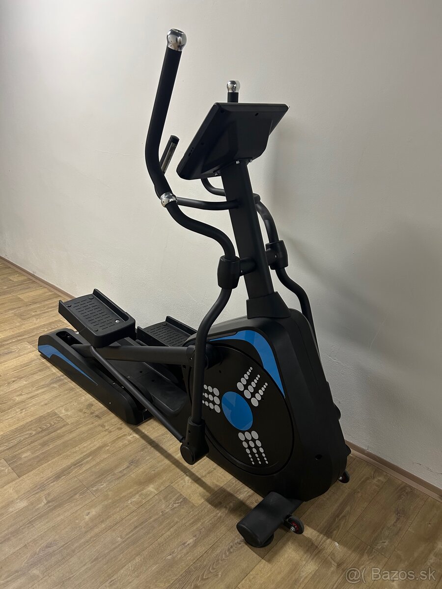 Profi eliptický trenažér - 5