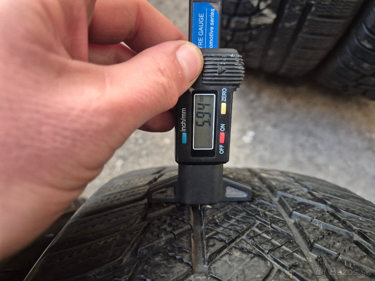 225/60 r17 zimné 4ks BRIDGESTONE dezén ,95 - 5,2 mm DOT2019 - 5