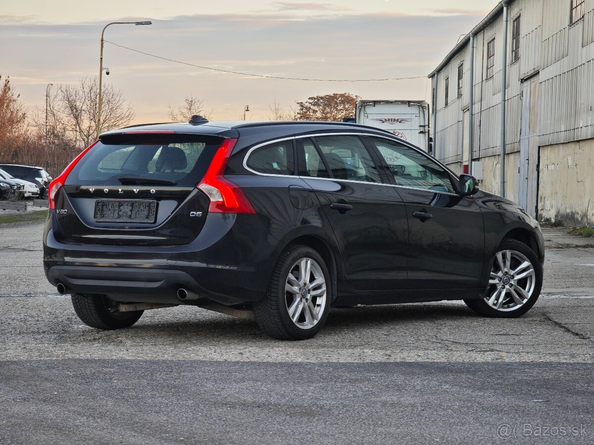 Volvo V60 D5 Summum 2012 - 5