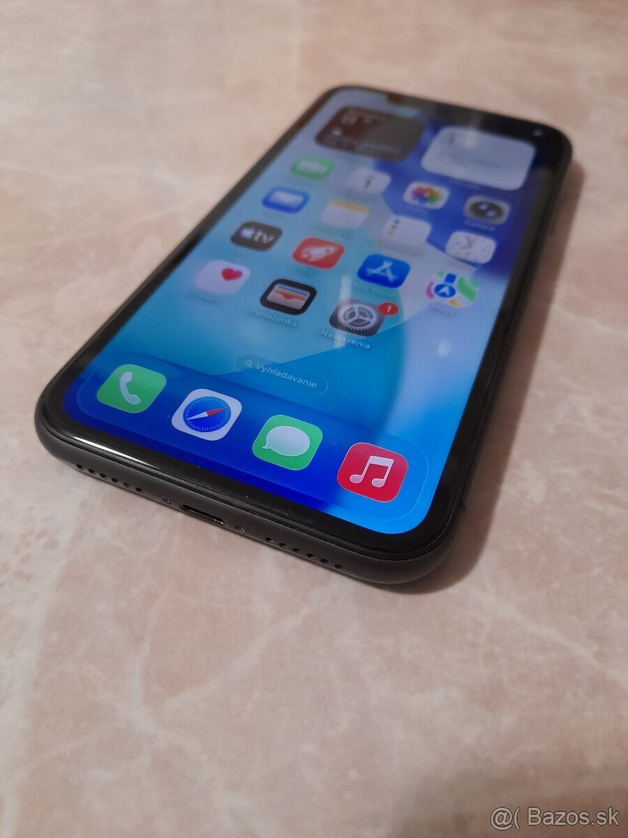 iPhone 11 / 64GB Black - 5