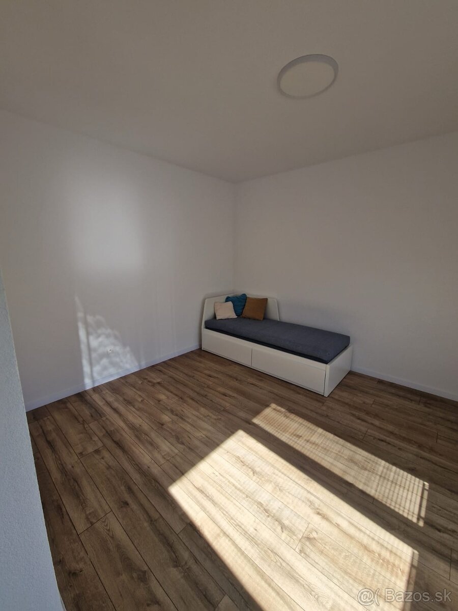 1i byt na prenájom, centrum Prievidze - 5