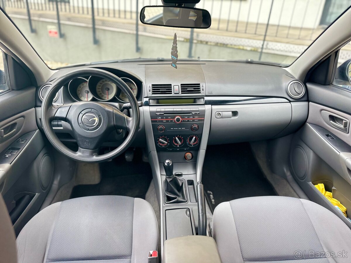 Mazda 3 - 5