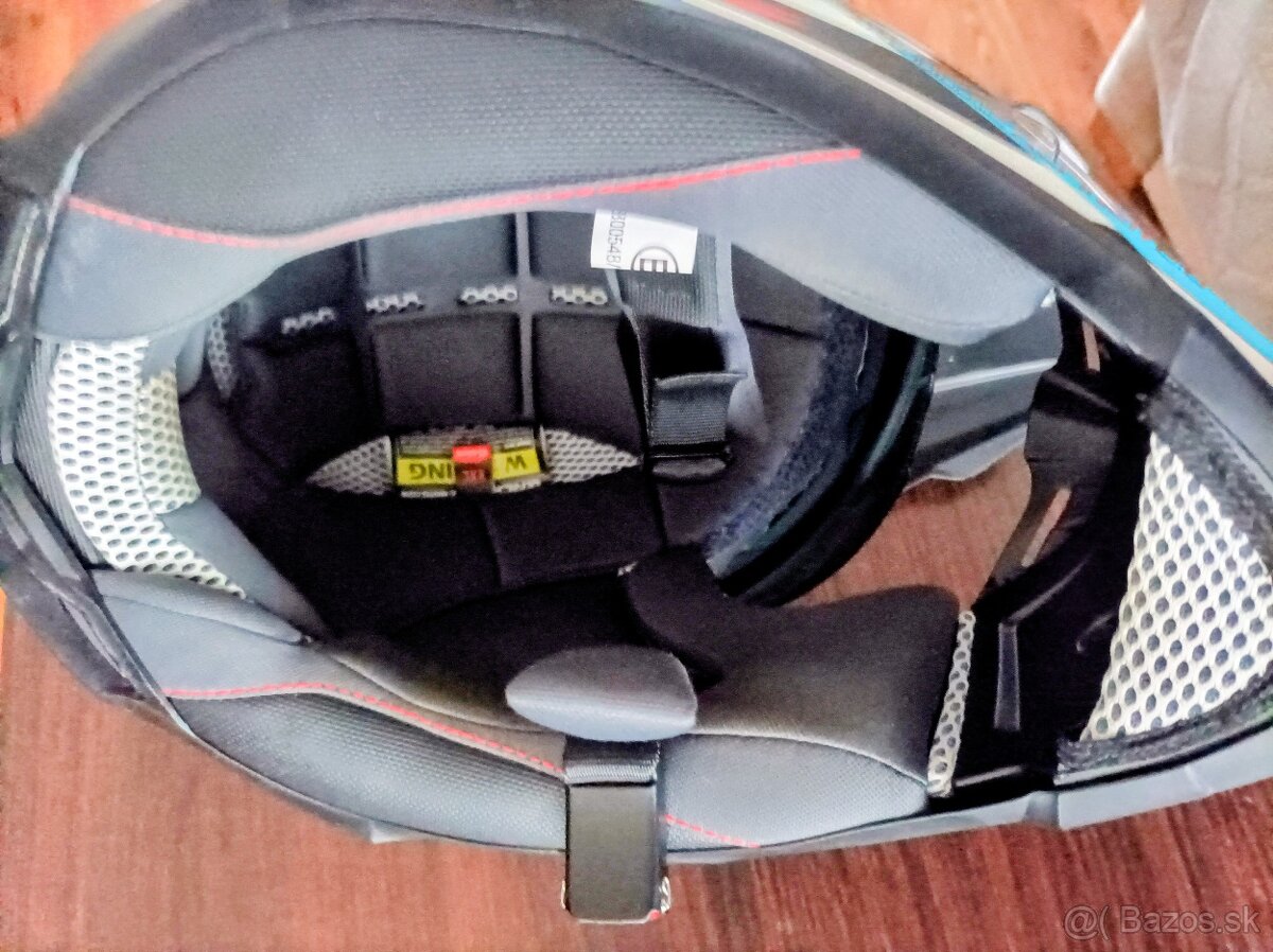 Helma na moto - 5