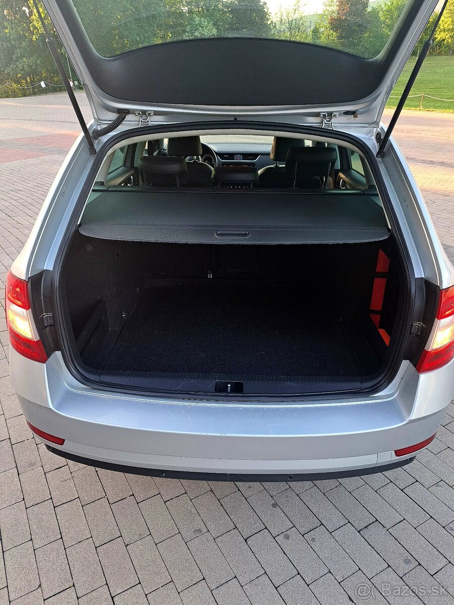 ŠKODA OCTAVIA COMBI 2019 - 5