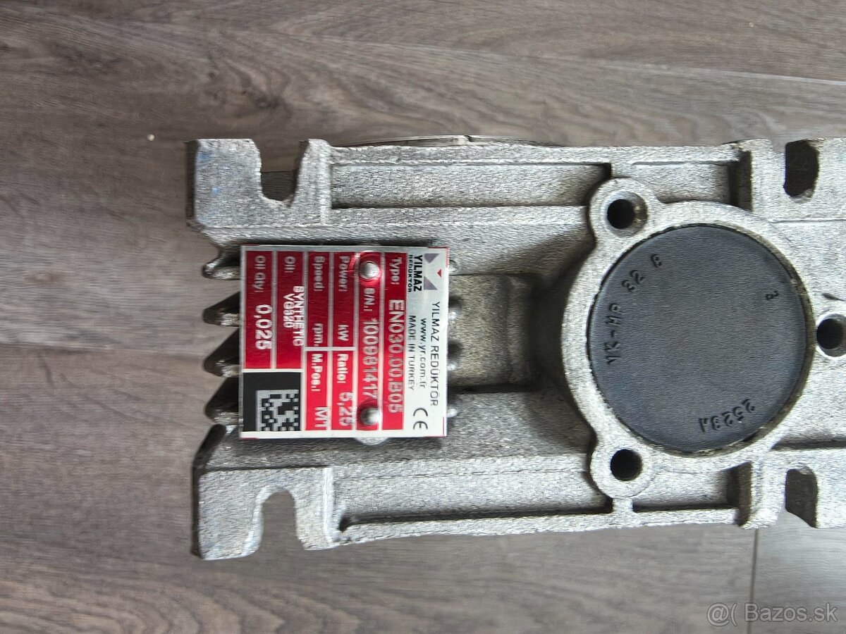 Predám elektromotor s prevodovkou 24VDC - 5