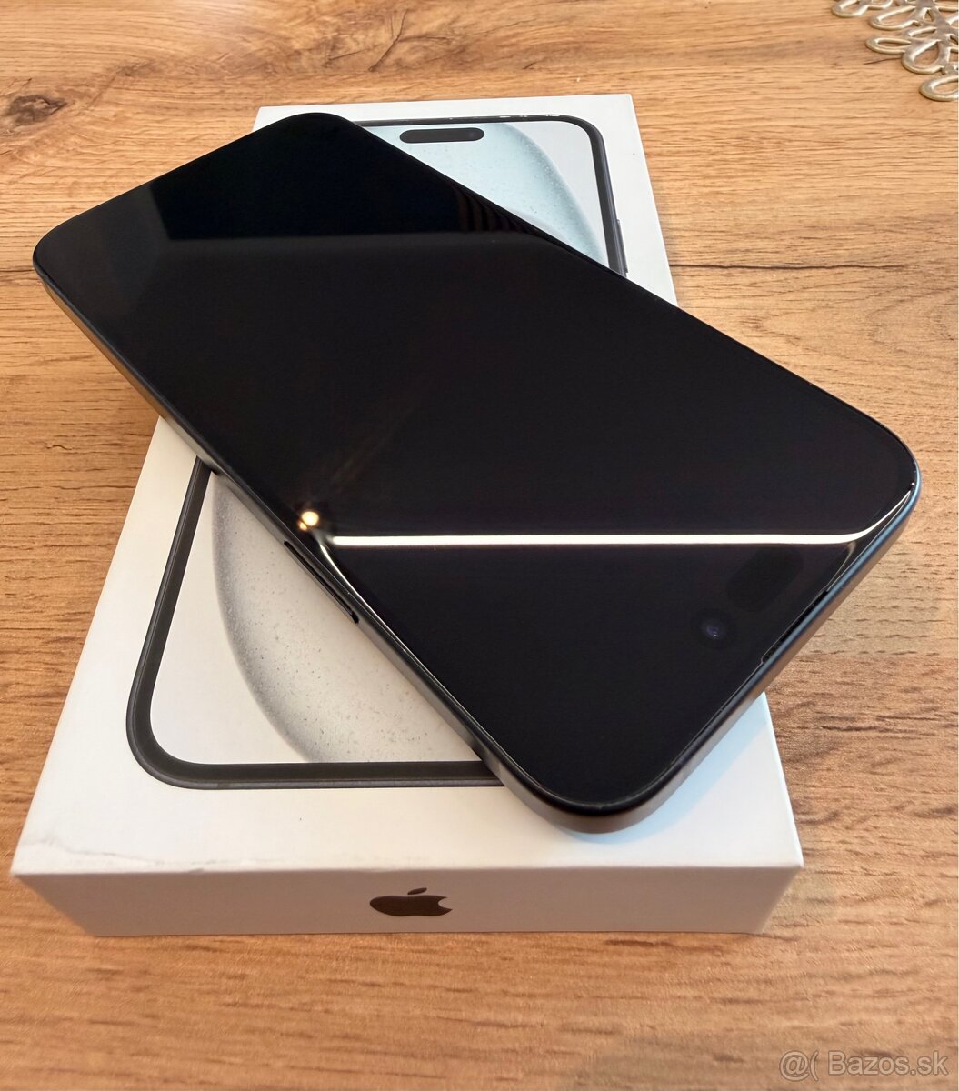 Apple iPhone 15 Plus 128GB - 5