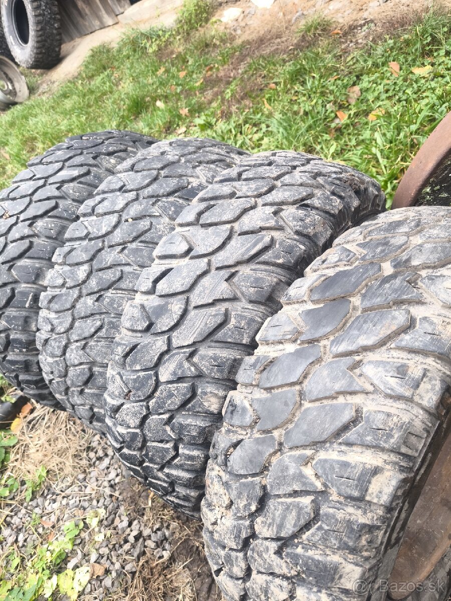 235/75 R15 SUV pneu celoročné