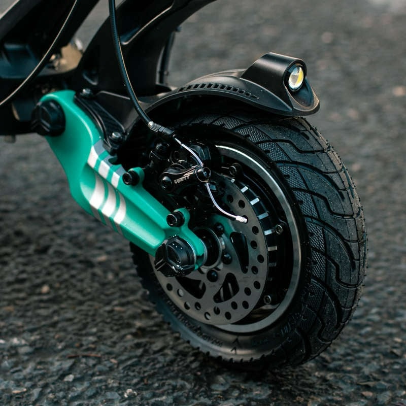 VSETT 9+ nájazd IBA 600km, kupovaná 2025, stav výborný - 5