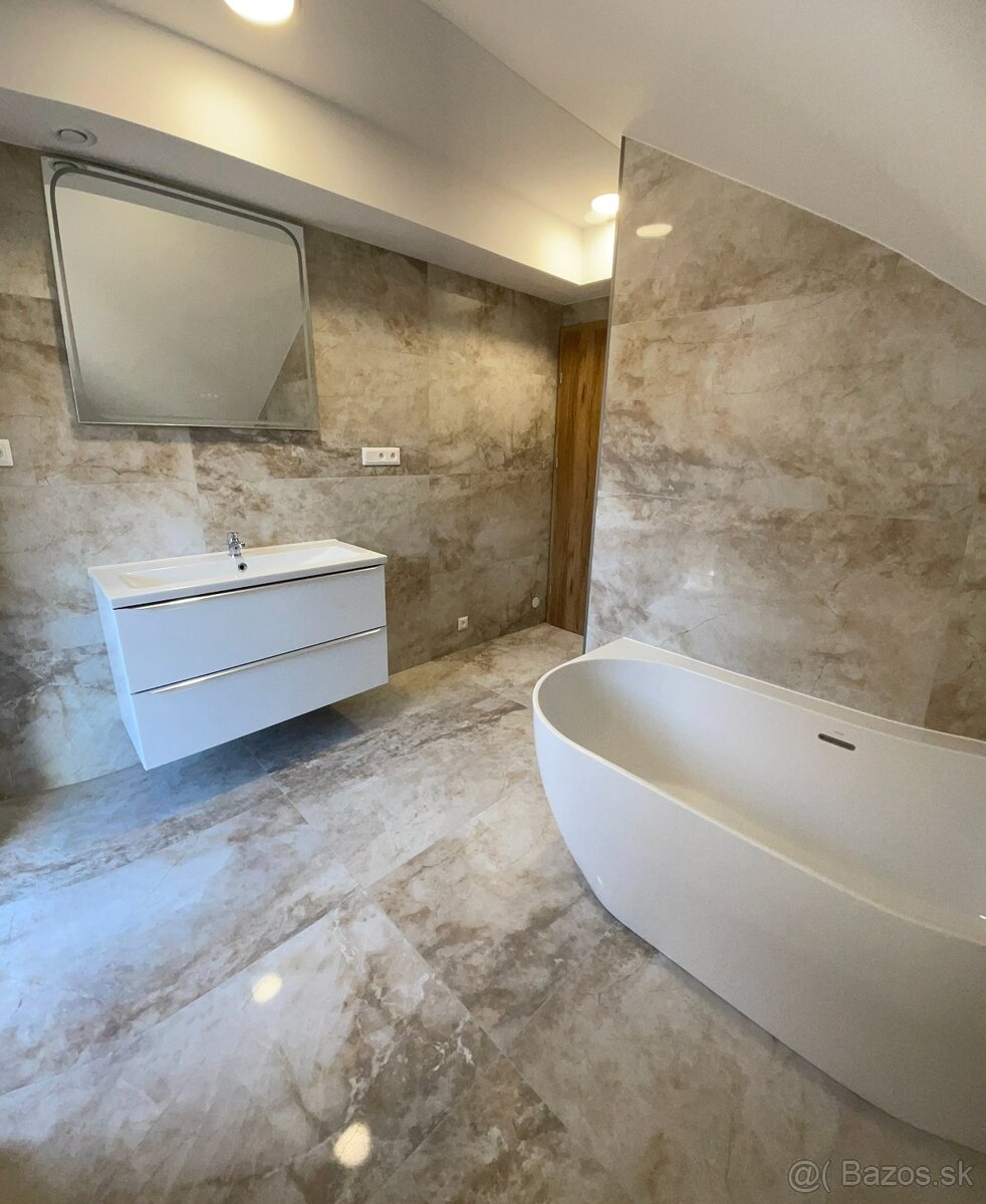 Predám rodinný dom v Počarovej - 5