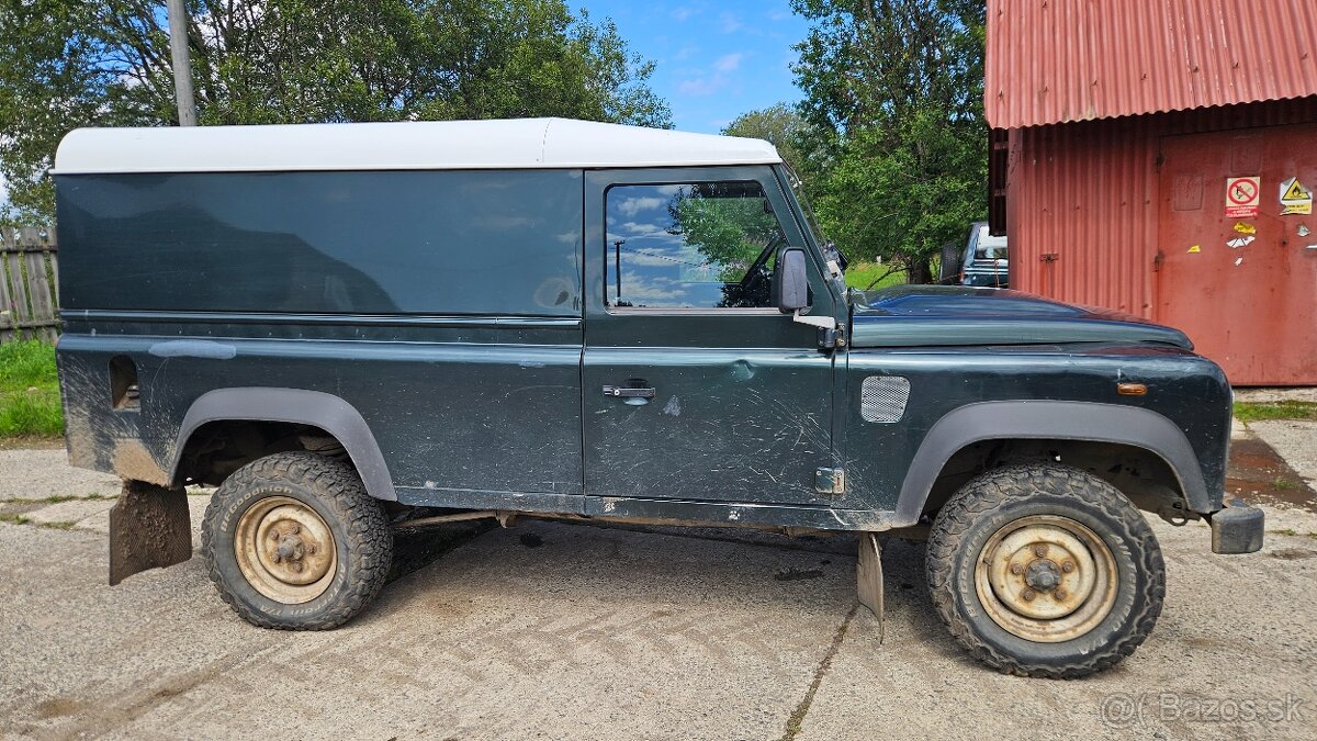 Land Rover Defender 110 Hard Top