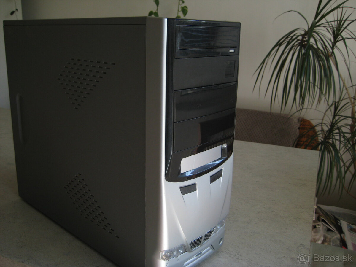 ♦️ B M W ♦️ počítačová skriňa ♦️ - 5