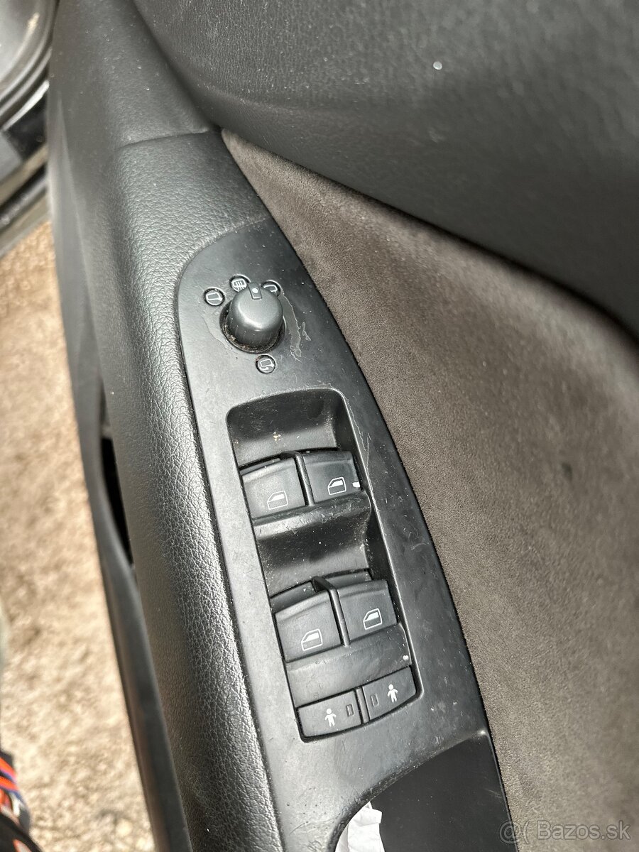 Rozpredam Audi Q7 3.0 TDi quattro S-line . Kod motora : BUG. - 5